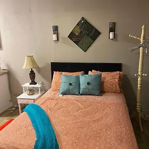  Guest house Rosebud